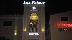 Lux Palace 4
